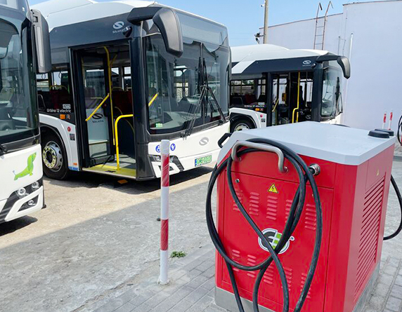 60кВт160кВт, CCS+CHAdeMO+AC