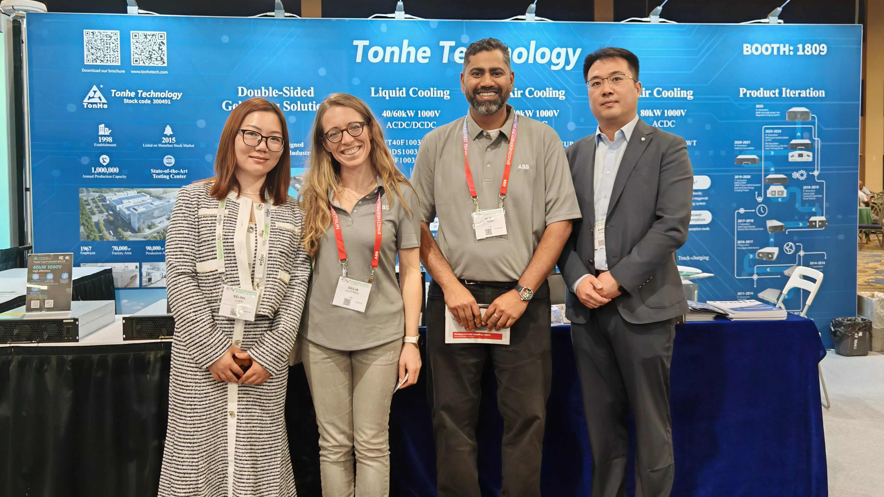 Расширение возможностей экосистемы зарядки электромобилей и хранения энергии в Северной Америке