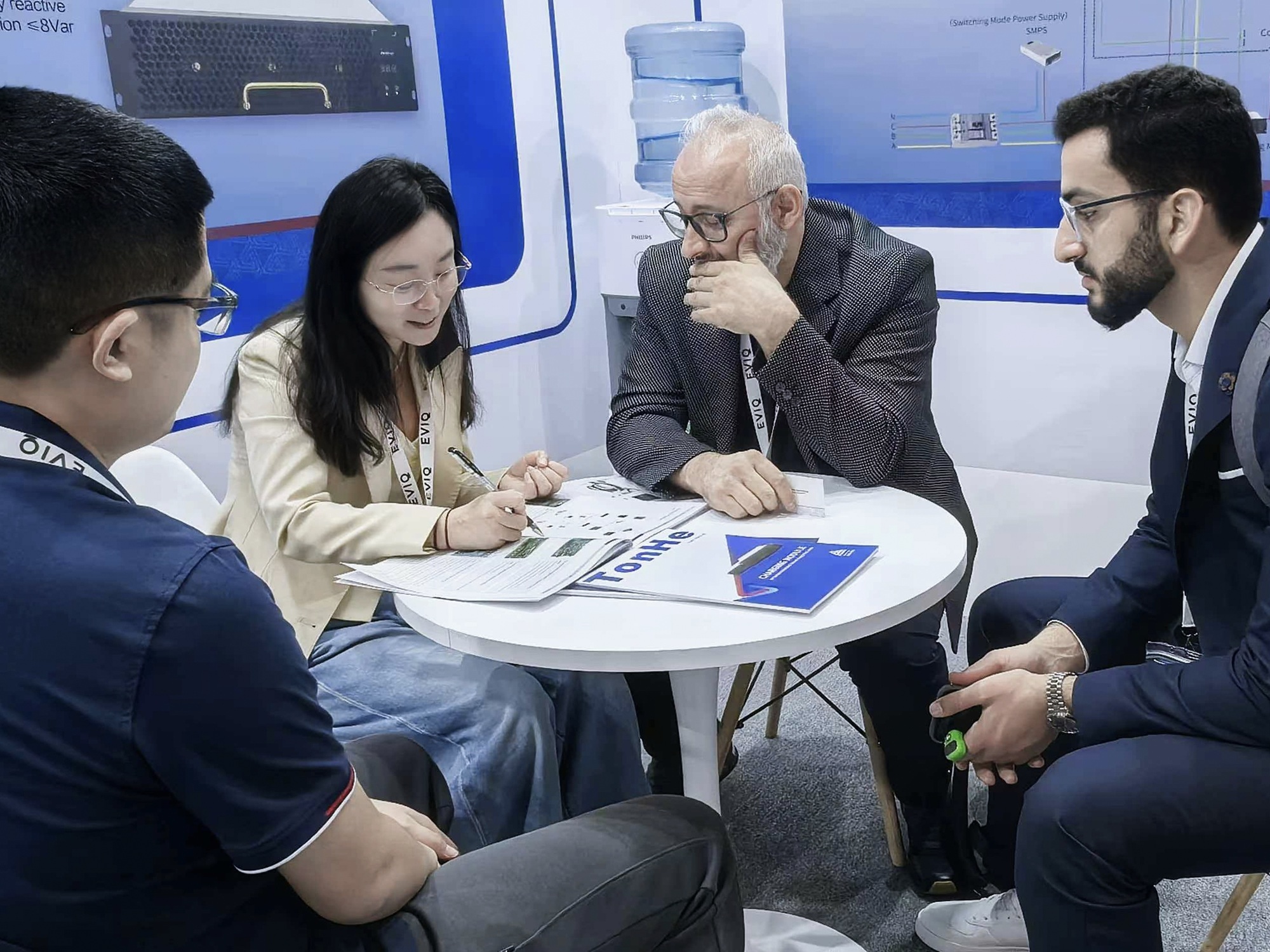 Tonhe Technology на автосалоне электромобилей 2025 (3)