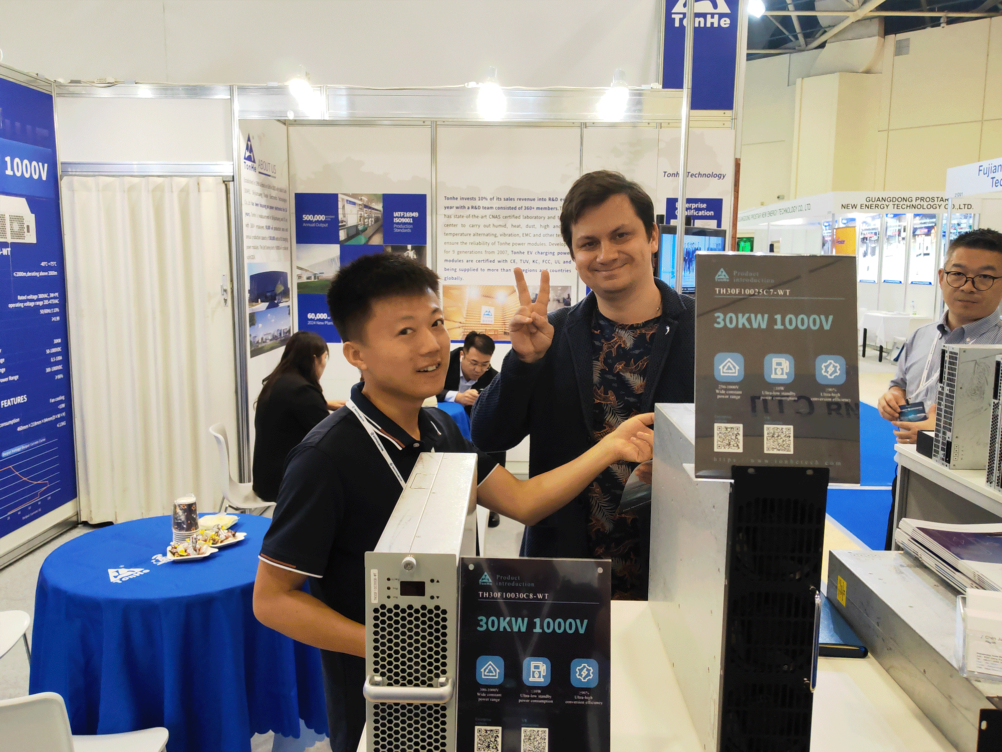 Демонстрация технологий Tonhe на выставках RENWEX 2024 в России и POWER2DRIVE в Германии (1)